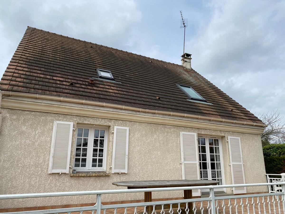 Rénovation des façades en peinture ou enduit projeté